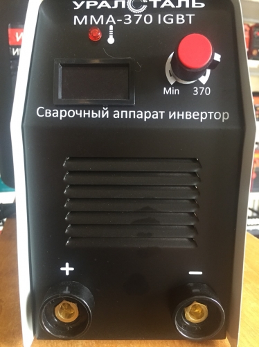 Сварочный инвертор Уралсталь ИСА MMA-370 (бывший 320) в кейсе с электронным табло
