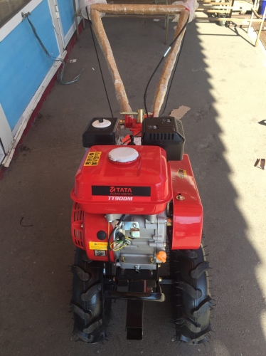 Мотоблок TATA TT-900М red (бензин, 7 л.с., 4.00-8, ремень, чугунный редуктор)