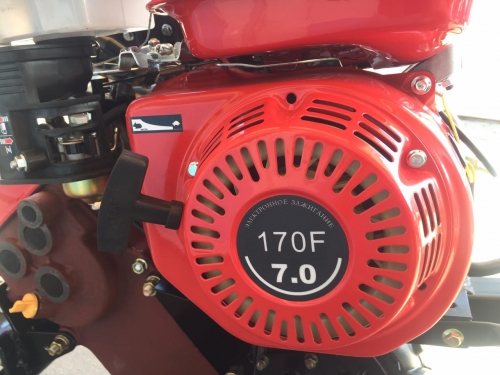 Мотоблок TATA TT-900М red (бензин, 7 л.с., 4.00-8, ремень, чугунный редуктор)