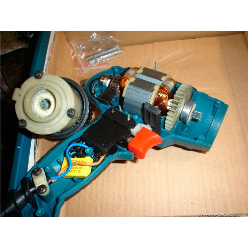 Шуруповерт Зенит ЗШ-550 профи